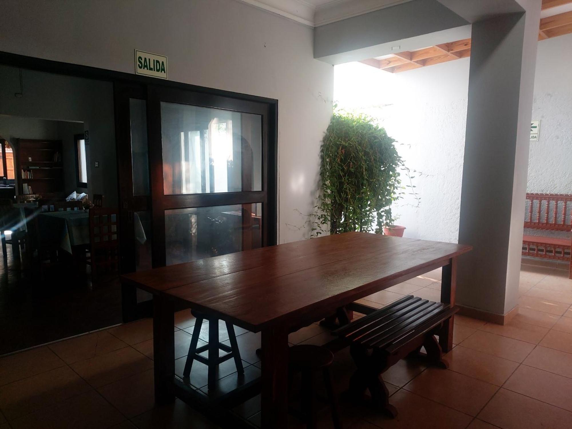 Global Family Backpackers Hostel Лима Экстерьер фото
