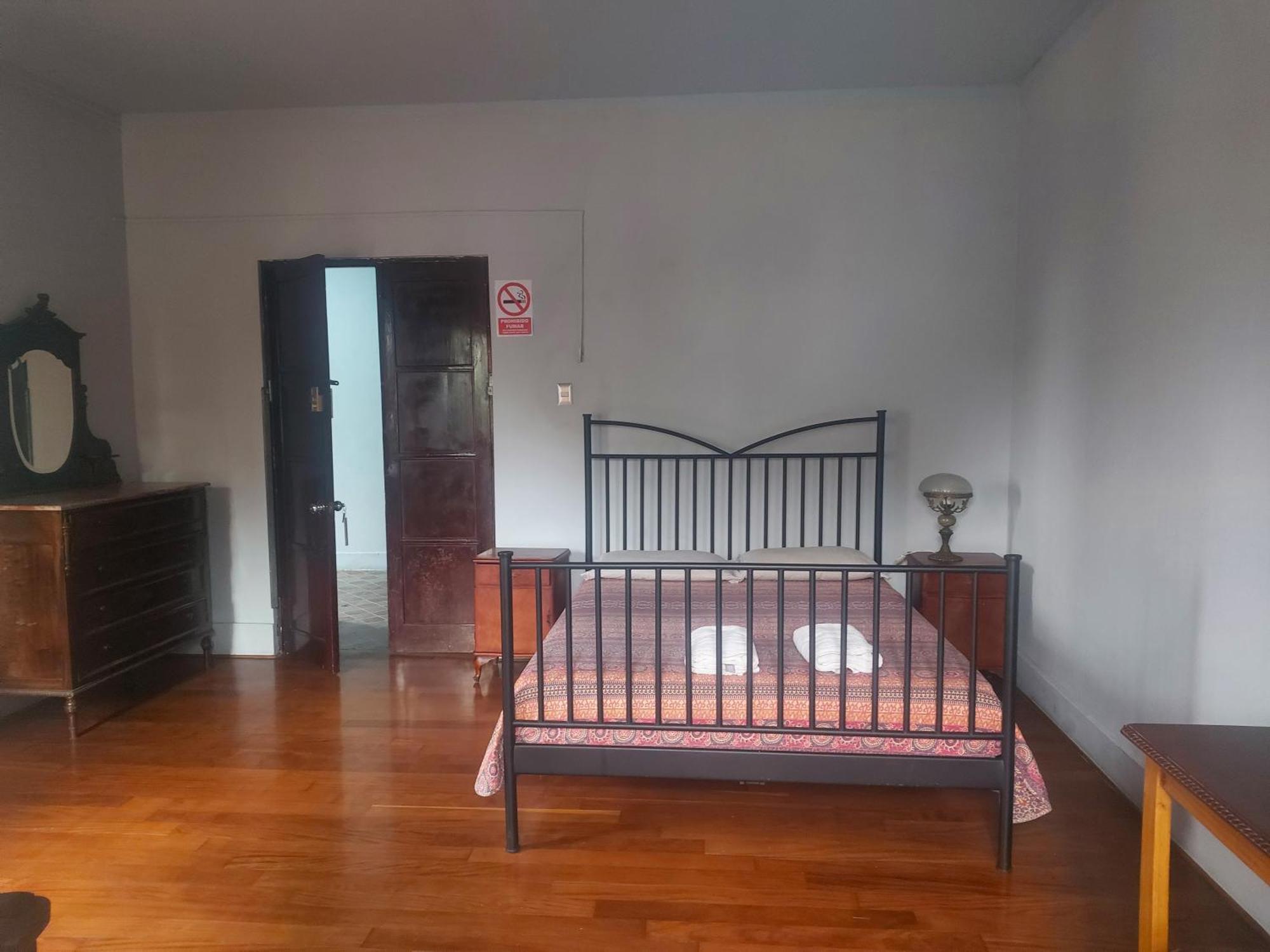 Global Family Backpackers Hostel Лима Экстерьер фото
